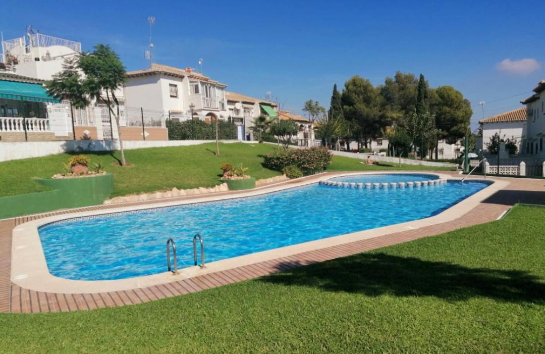 Apartament Casa Del Gato Rojo , Communal Swimming Pool , Terrace With Barbecue Torrevieja Dış mekan fotoğraf