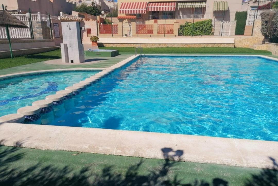 Apartament Casa Del Gato Rojo , Communal Swimming Pool , Terrace With Barbecue Torrevieja Dış mekan fotoğraf