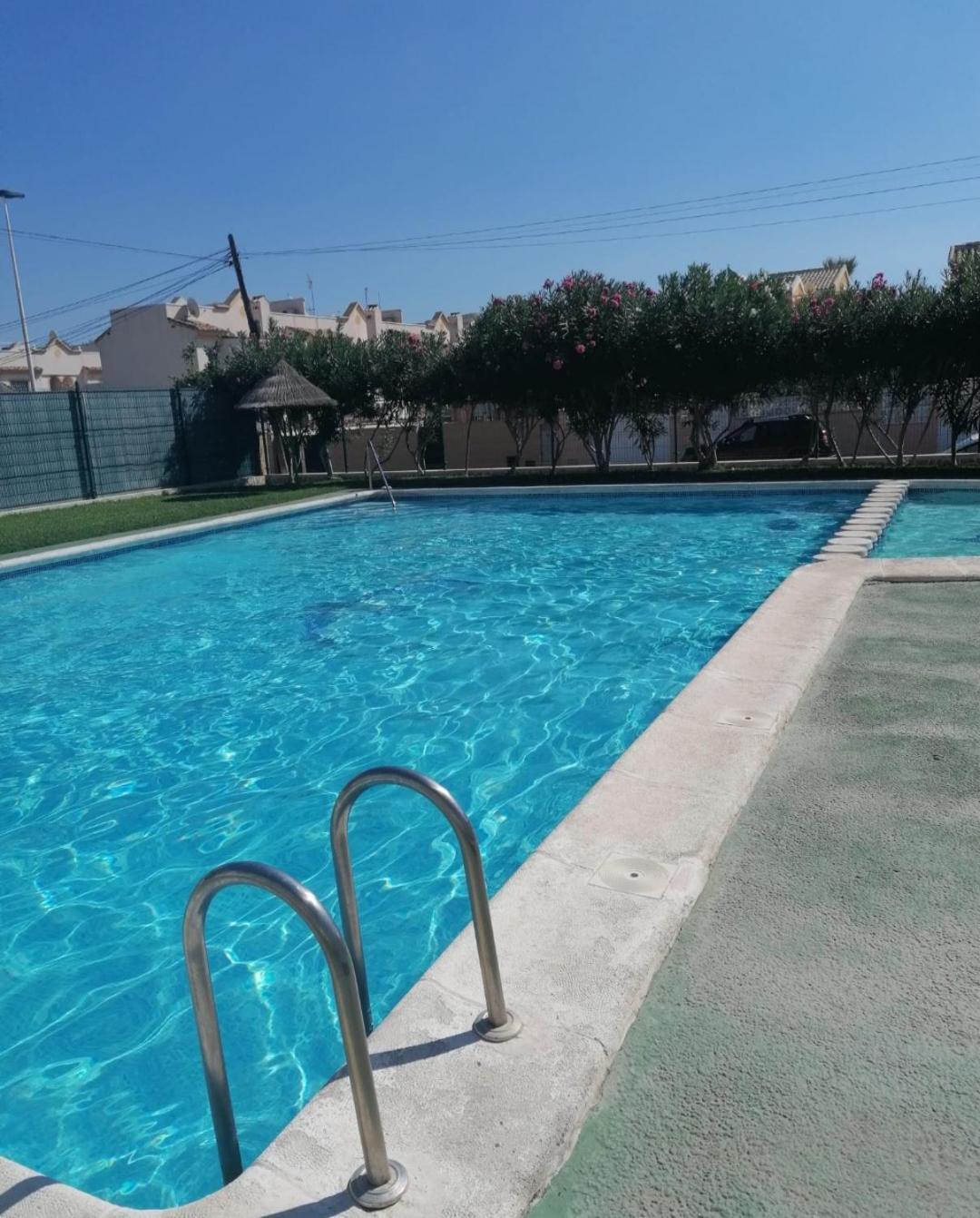 Apartament Casa Del Gato Rojo , Communal Swimming Pool , Terrace With Barbecue Torrevieja Dış mekan fotoğraf